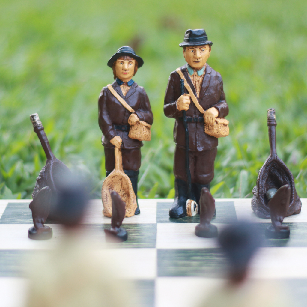 Fisherman Themed Chess Set image 7