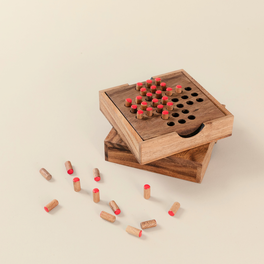Solitaire Peg image 3