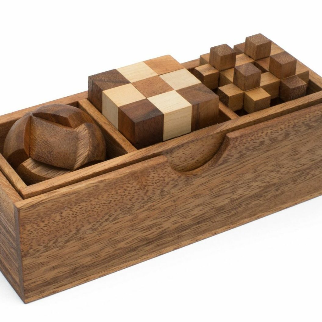 Set of three puzzles (WG-580) image 0