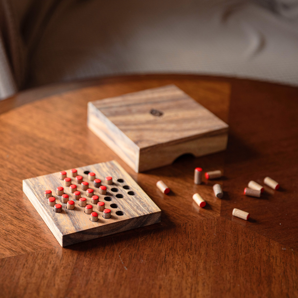 Solitaire Peg image 10